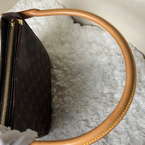 Louis Vuitton Monogram Looping MM - Picture 5 of 10